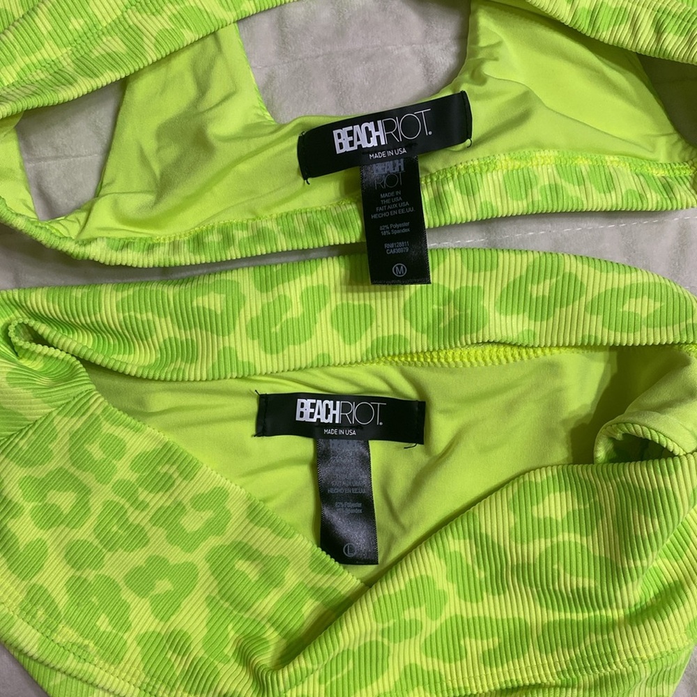 Beach Riot High Waisted Leopard Bikini M/L - Picture 6 of 8
